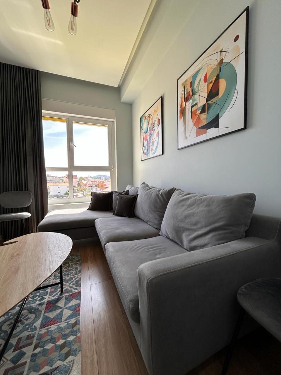 Picasso Apartment Tirana Exterior photo